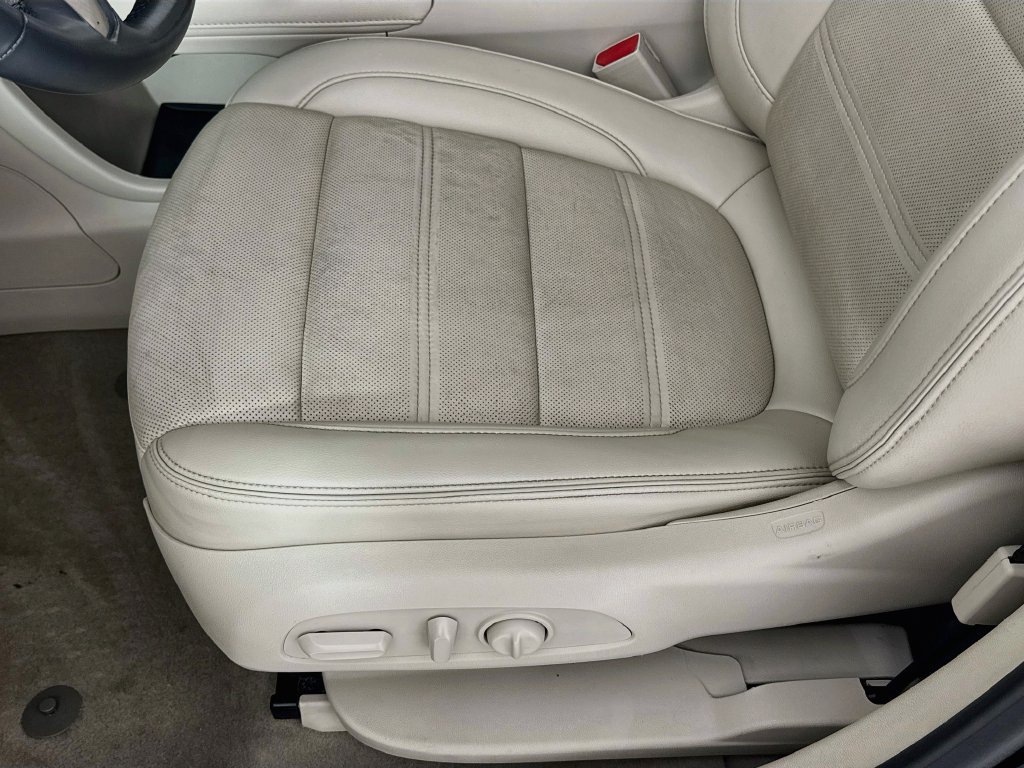 Certified 2023 GMC Acadia Denali FWD image 21