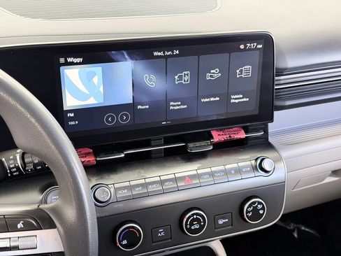 Used 2025 Hyundai Kona SE FWD image 18