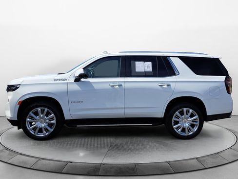 Used 2024 Chevrolet Tahoe High Country AWD/4WD image 4
