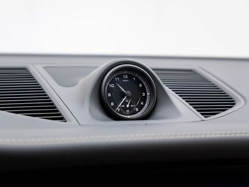 New 2026 Porsche Macan S image 22