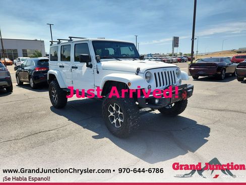 Used 2016 Jeep Wrangler Unlimited Rubicon AWD/4WD image 1