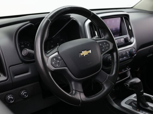 Used 2020 Chevrolet Colorado LT w/ Safety Package AWD/4WD image 35