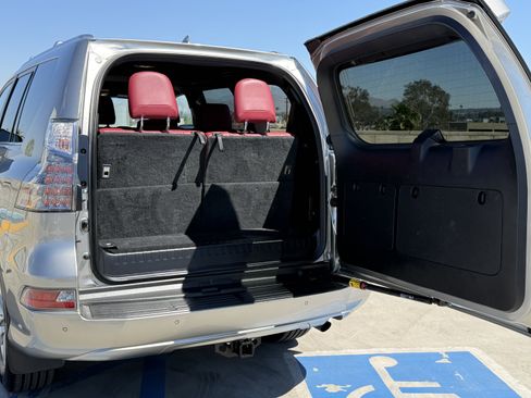 Certified 2023 Lexus GX 460 Premium w/ Premium Plus Package image 13