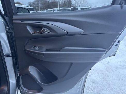 Used 2024 Chevrolet TrailBlazer LT w/ Convenience Package image 21