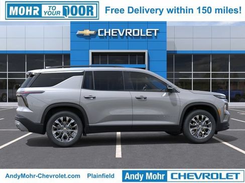 New 2026 Chevrolet Traverse LT w/ Sun and Wheel Package AWD/4WD image 7