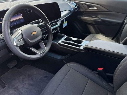 New 2026 Chevrolet Equinox EV LT image 10