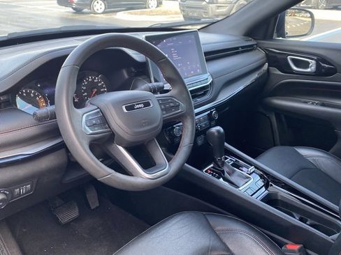 Used 2024 Jeep Compass Trailhawk image 12