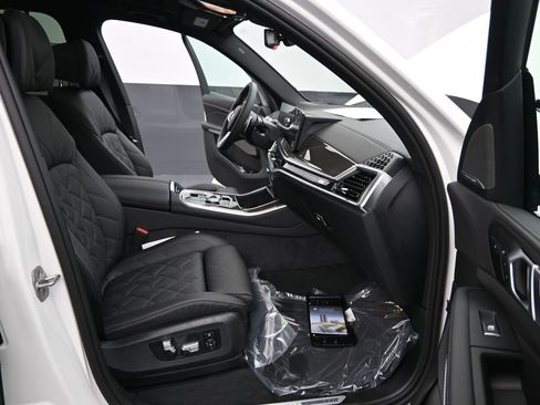 New 2026 BMW X5 M60i image 26