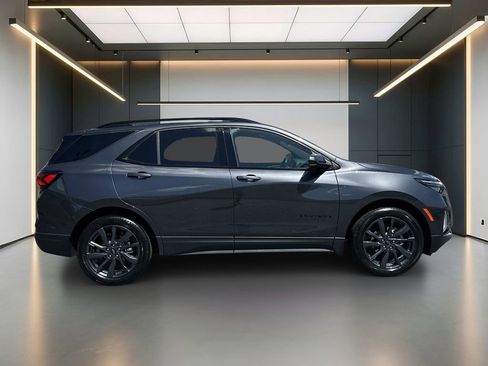 Used 2023 Chevrolet Equinox RS FWD image 6