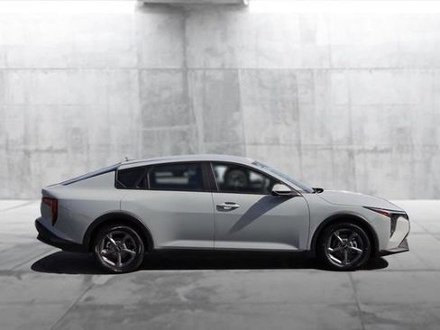 Used 2025 Kia K4 FWD image 5