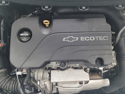 Used 2017 Chevrolet Cruze LT image 30