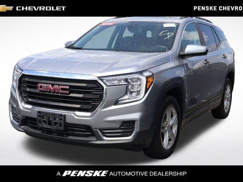 Used 2023 GMC Terrain SLE w/ Driver Convenience Package AWD/4WD image 1