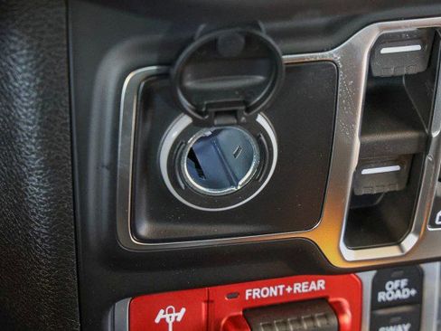 New 2026 Jeep Wrangler Unlimited Rubicon image 19