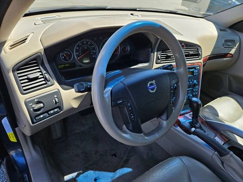 Used 2006 Volvo XC70 AWD/4WD image 16