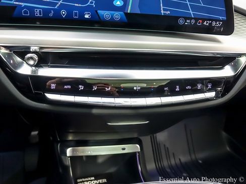 New 2025 Cadillac Lyriq Luxury image 18