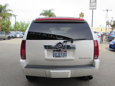 Used 2008 Cadillac Escalade AWD image 5