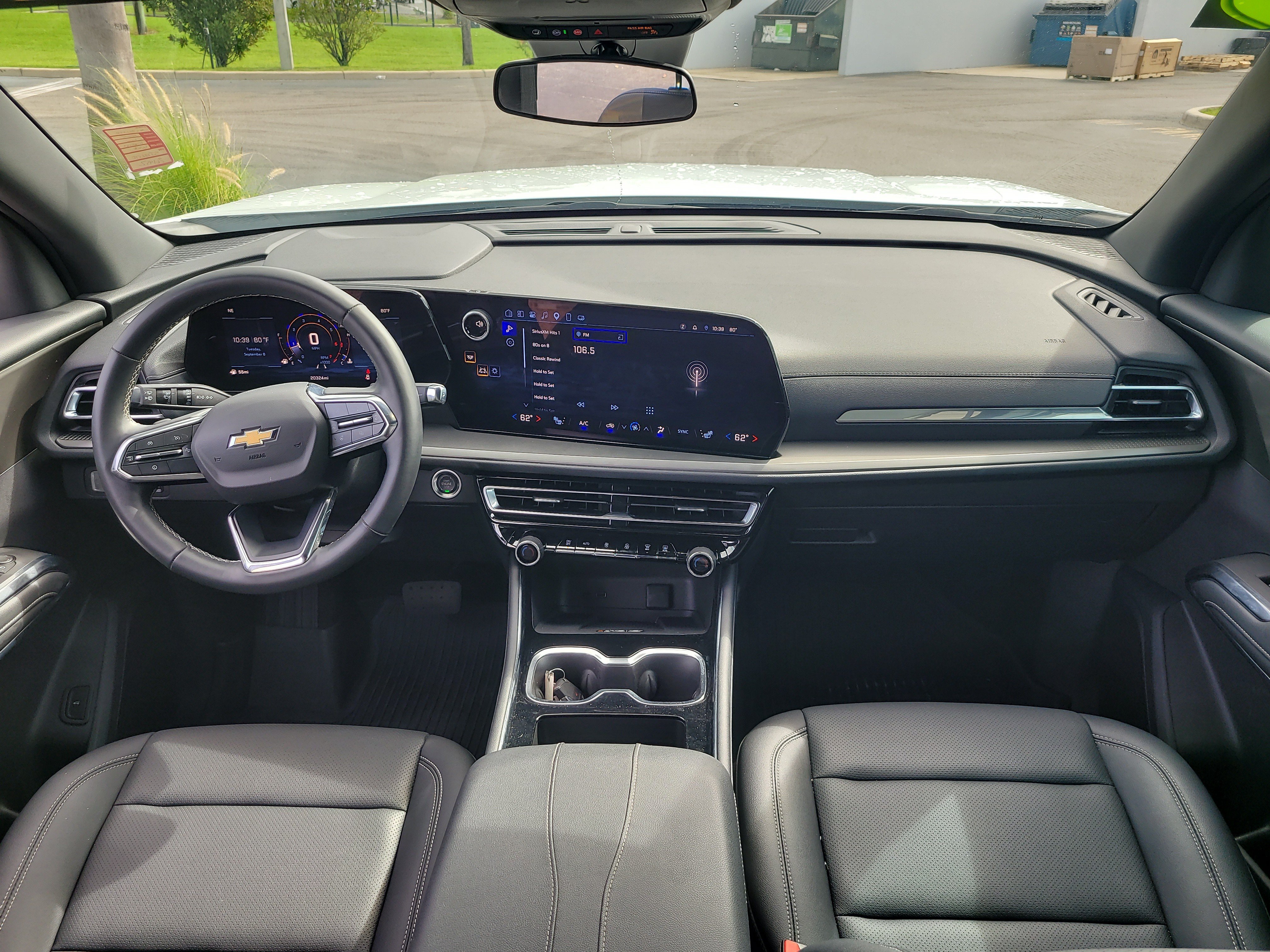 Used 2025 Chevrolet Traverse LT w/ Driver Confidence Package FWD image 13