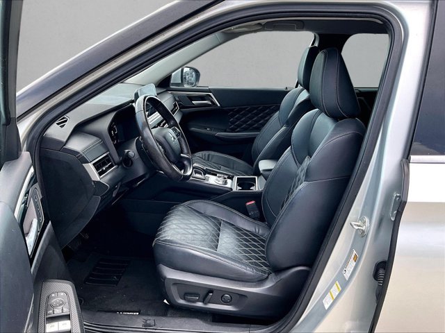 Used 2023 Mitsubishi Outlander SEL FWD image 28