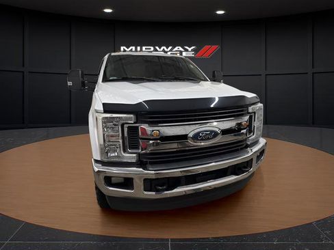 Used 2017 Ford F250 XLT w/ XLT Value Package image 5