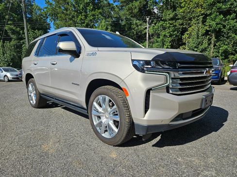 Used 2021 Chevrolet Tahoe High Country w/ Premium Package image 15