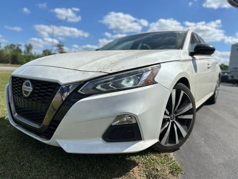 Used 2024 Nissan Altima 2.5 SR image 9