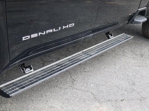 New 2026 GMC Sierra 3500 Denali w/ Denali Reserve Package AWD/4WD image 10