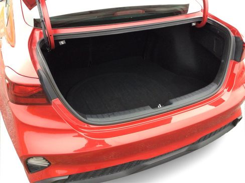 Used 2023 Kia Forte LXS image 13