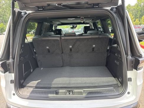 New 2026 Jeep Grand Wagoneer Limited AWD/4WD image 18