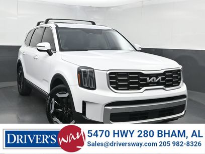 Used 2024 Kia Telluride S w/ S Sunroof Package