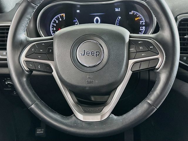 Used 2020 Jeep Grand Cherokee Altitude RWD image 14