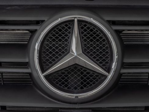 Used 2025 Mercedes-Benz Sprinter 2500 image 5