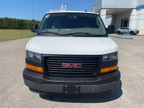 Used 2023 GMC Savana 2500 w/ Driver Convenience Package RWD image 8