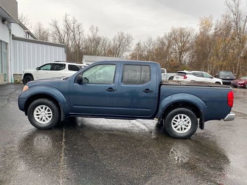 Used 2018 Nissan Frontier SV w/ Value Truck Package image 2