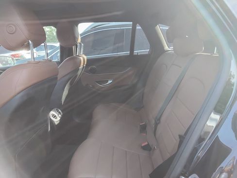 Used 2022 Mercedes-Benz GLC 300 4MATIC image 12