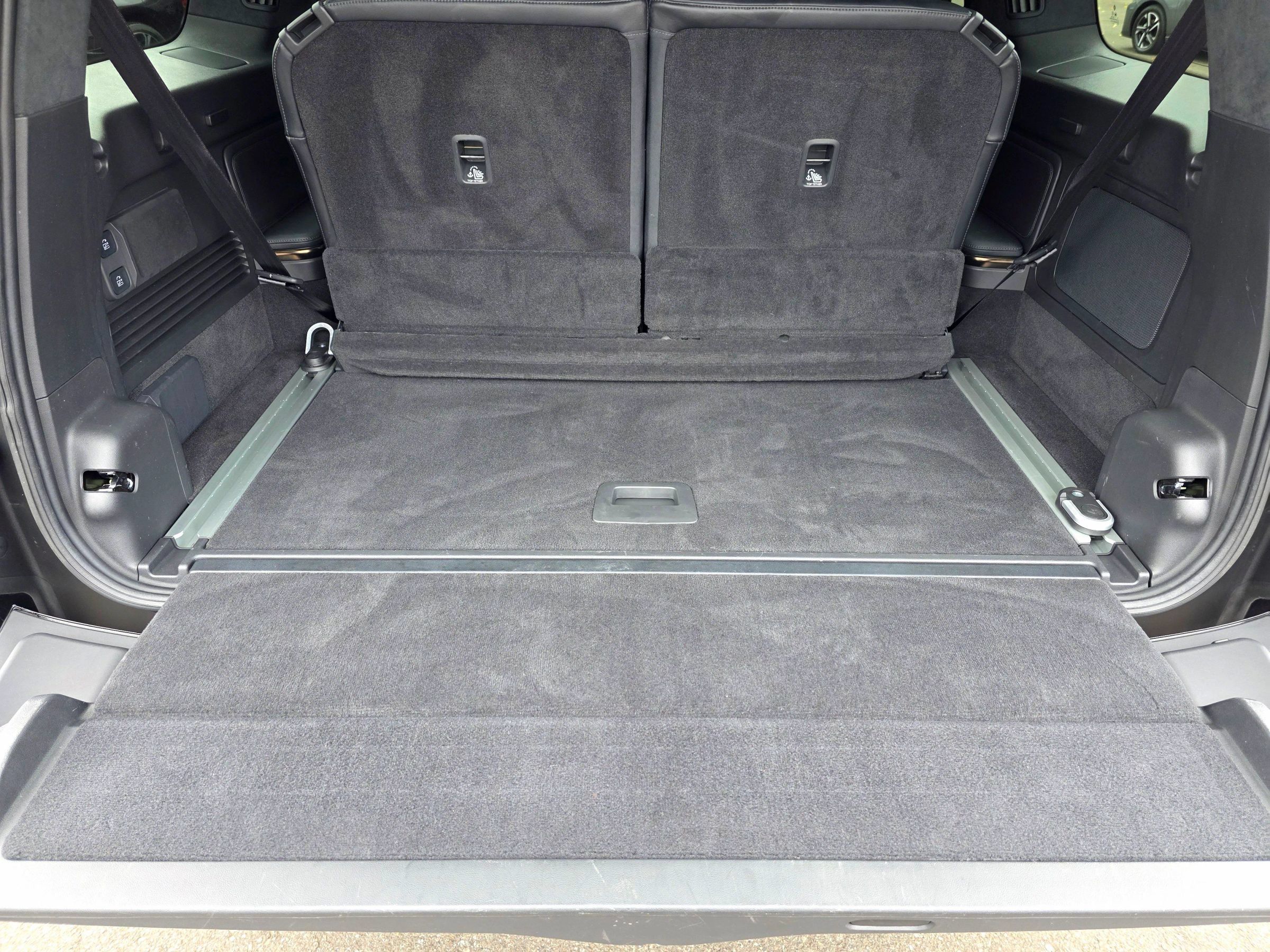 Used 2025 Rivian R1S Premium Dual AWD/4WD image 60