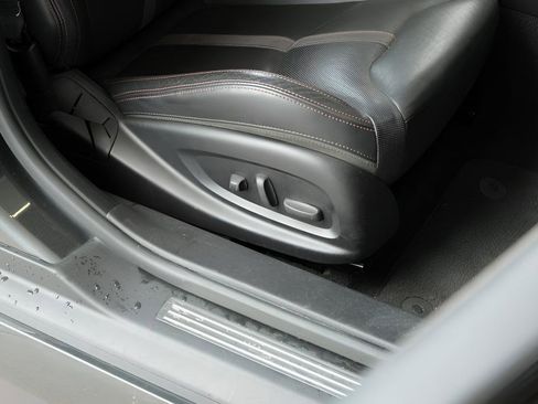 Used 2017 Chevrolet SS image 27