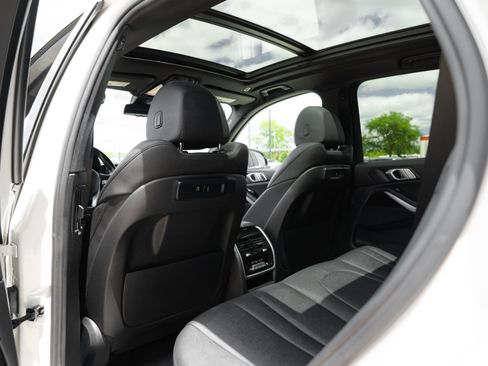 Used 2021 BMW X5 xDrive40i w/ Convenience Package AWD/4WD image 25