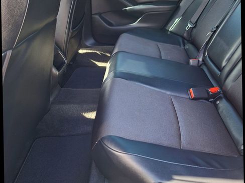 Used 2018 Honda Accord Sport image 10