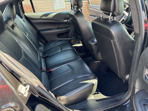 Used 2013 Chrysler 200 Limited image 8