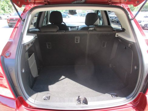Used 2021 Chevrolet Trax LS w/ Tint and Cruise Package FWD image 7