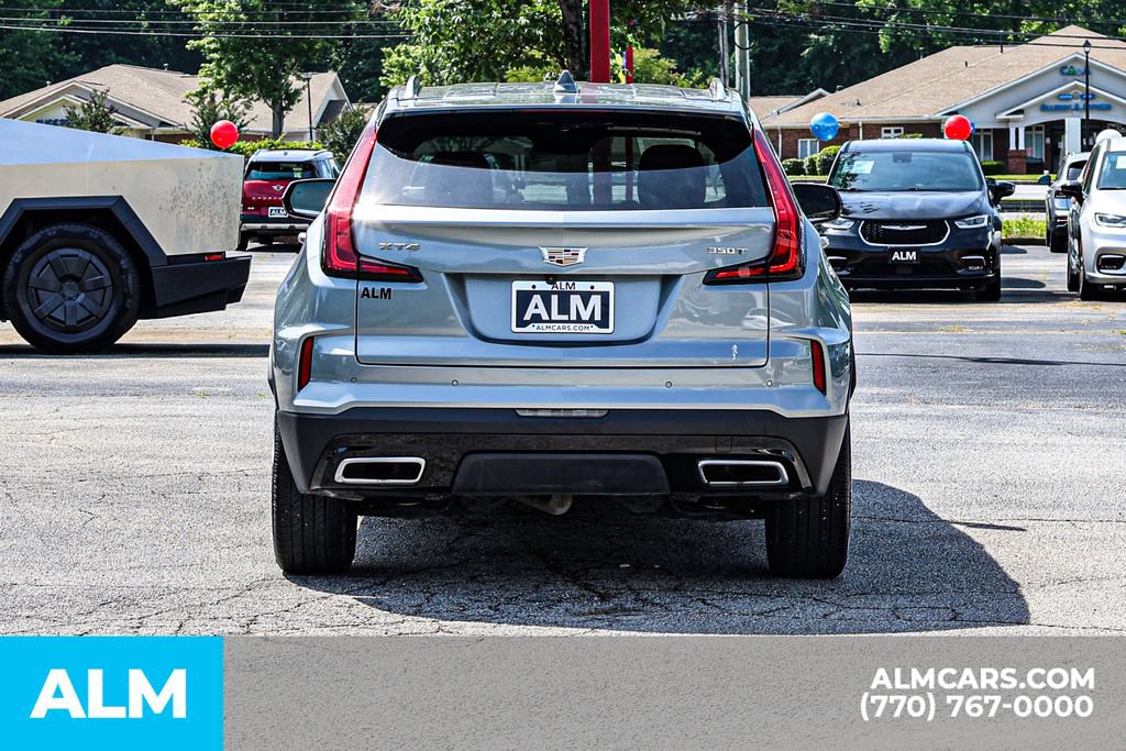 Used 2025 Cadillac XT4 Premium Luxury FWD image 11