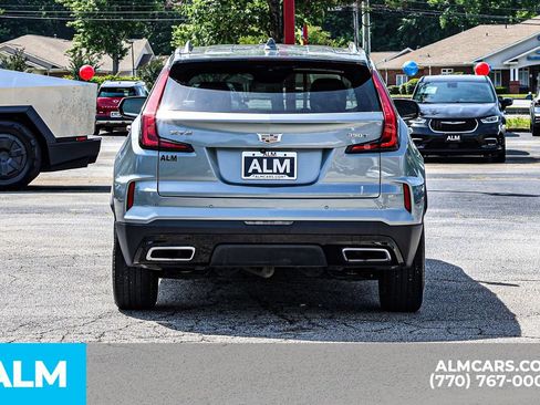 Used 2025 Cadillac XT4 Premium Luxury FWD image 11