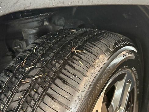 Used 2025 Subaru Forester Limited image 20