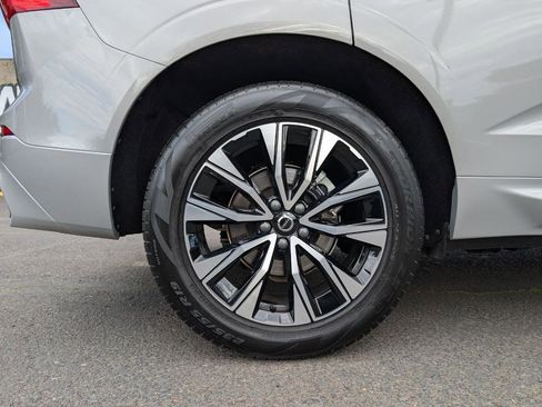 Used 2025 Volvo XC60 B5 Core AWD/4WD image 26