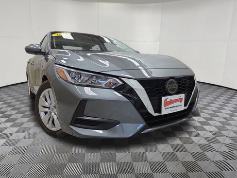 Used 2023 Nissan Sentra S FWD image 2
