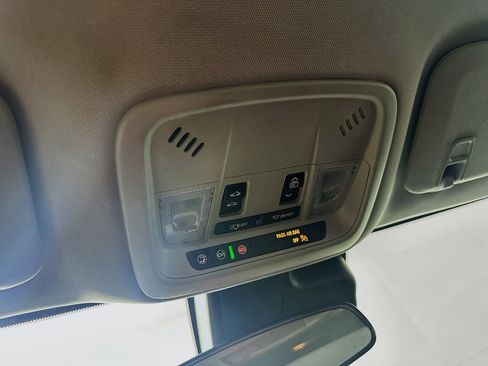 Used 2024 Chevrolet Malibu LT image 32