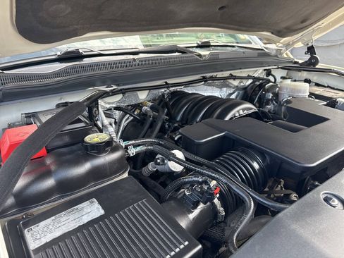 Used 2015 Chevrolet Suburban LTZ AWD/4WD image 13