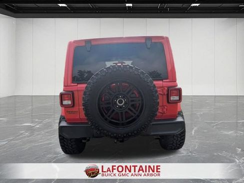 Used 2021 Jeep Wrangler Unlimited Sahara AWD/4WD image 4