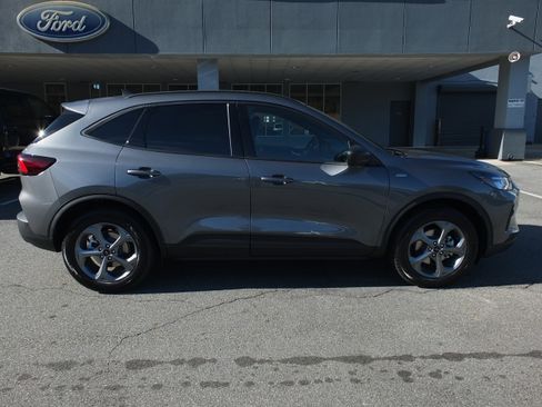 New 2026 Ford Escape ST-Line w/ Tech Pack #1 image 2