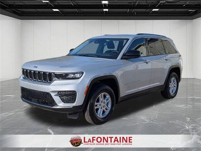 Used 2023 Jeep Grand Cherokee Laredo
